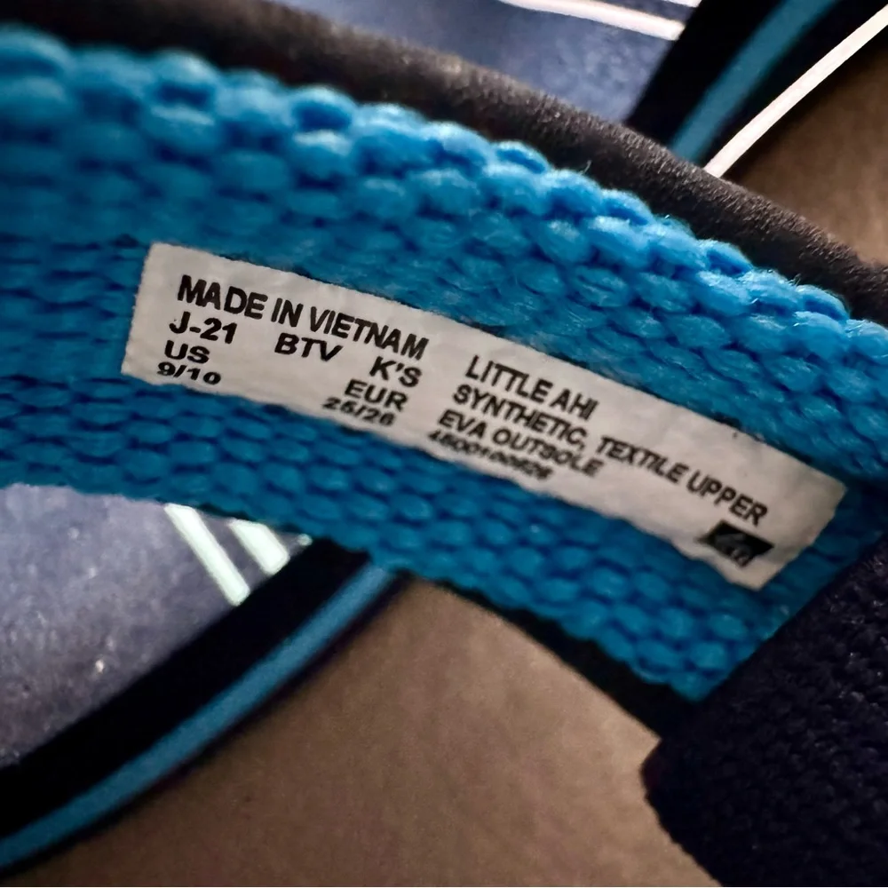 Reef boy sandals